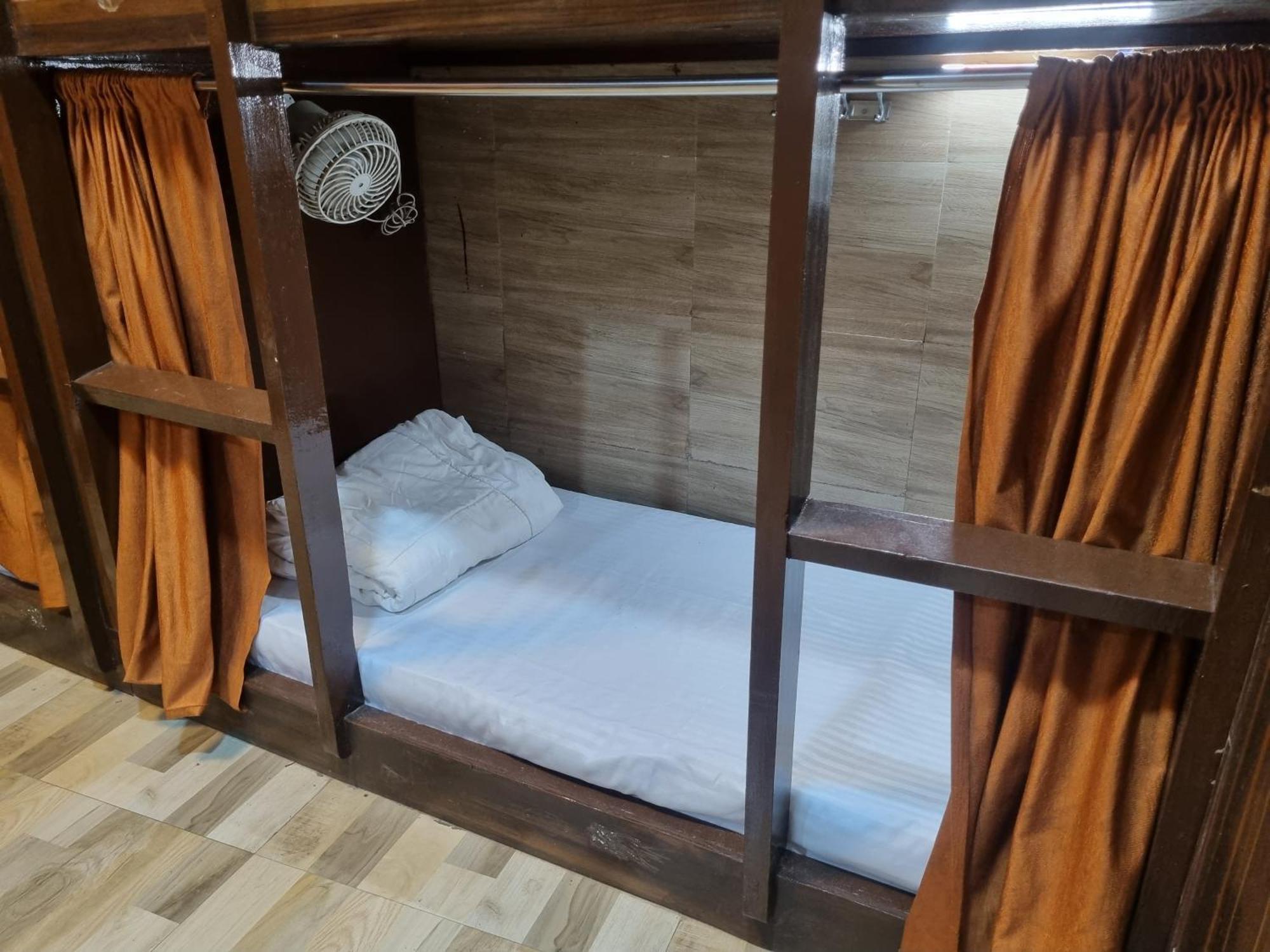Unibed Dormitory مومباي المظهر الخارجي الصورة
