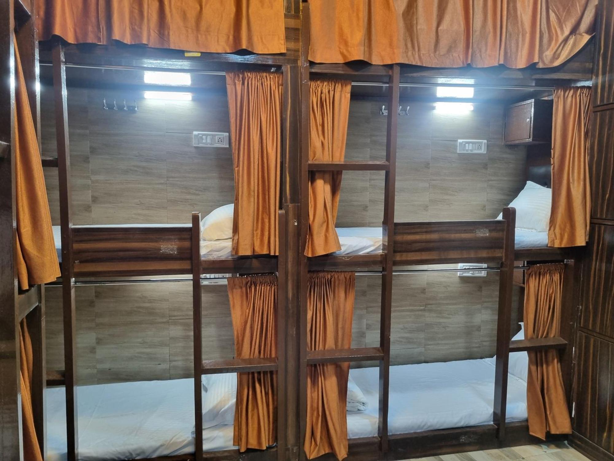 Unibed Dormitory مومباي المظهر الخارجي الصورة